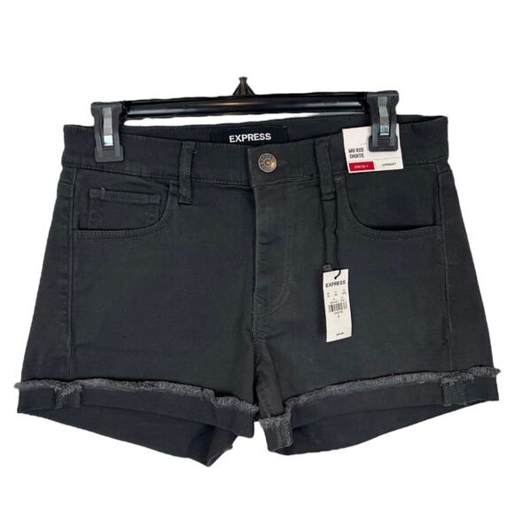 EXPRESS Mid Rise Supersoft Flip Hem Short NWT - Picture 4 of 10